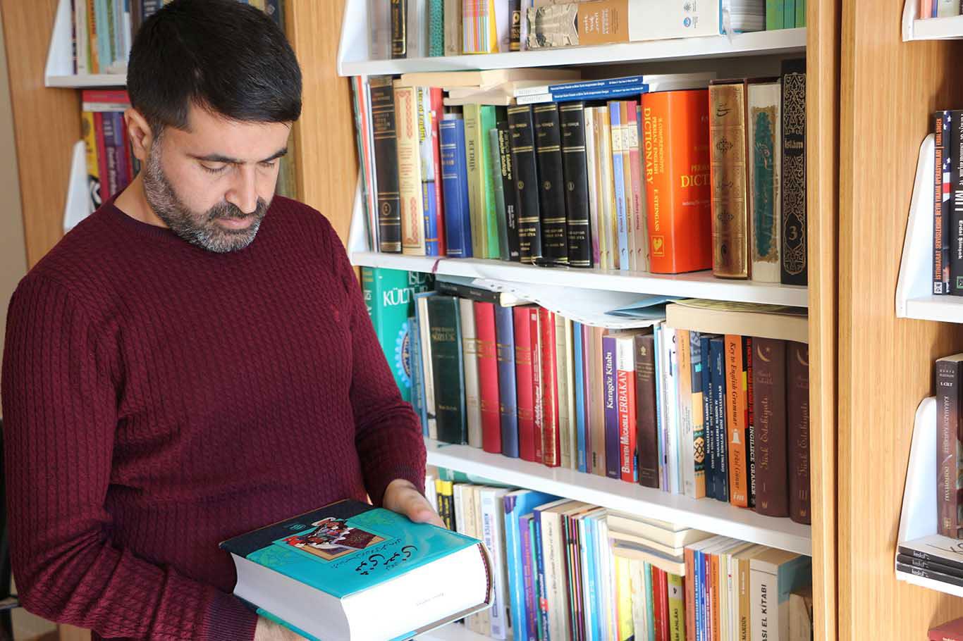 Doç. Dr. Oktay: "Mezhep çatışmasını körükleyecek çaba, plan ve oyunlardan uzak durulmalı" Doç. Dr. Oktay: "Mezhep çatışmasını körükleyecek çaba, plan ve oyunlardan uzak durulmalı"